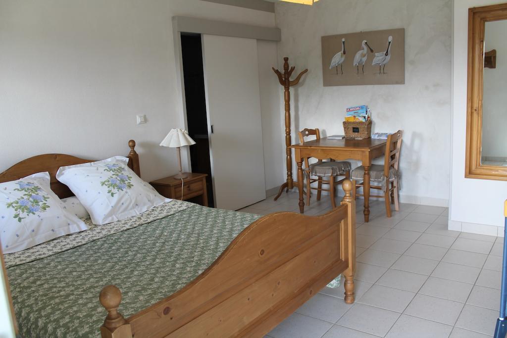 Bed and Breakfast La Ferme Du Vincin Vannes Zimmer foto